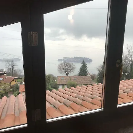 Sir Roy Apts Apartment Stresa