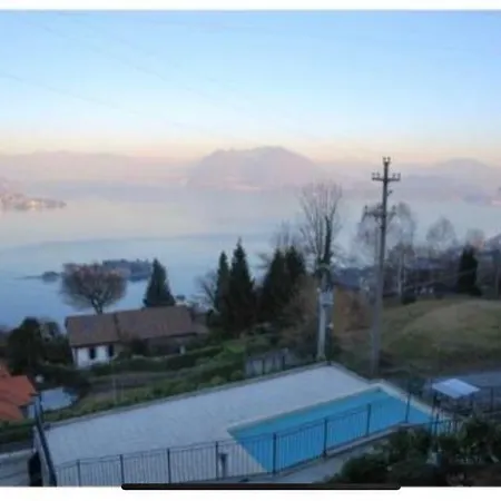 Sir Roy Apts Apartment Stresa